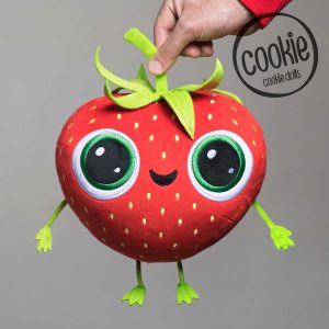 عروسک توت فرنگی فرنگیس